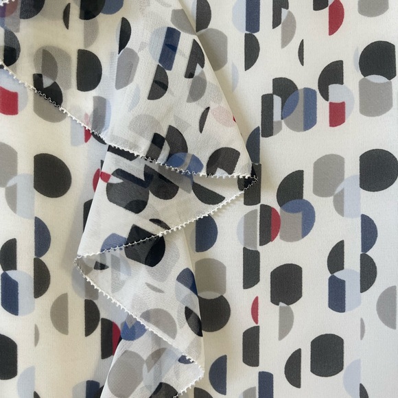 WHBM Ruffle Front Pullover blouse - 10 - Picture 3 of 7